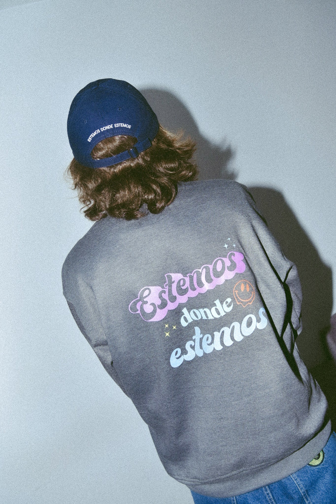 Estemos Dónde Estemos - Suéter Crewneck Unisex